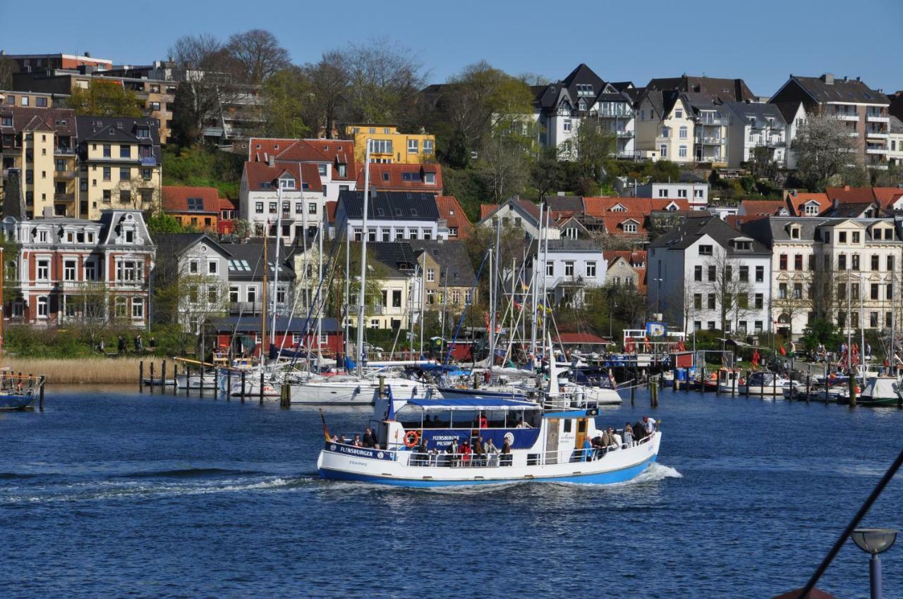 Hafenblick Vom Kapitaenshaus Apartment Flensburg Exterior photo